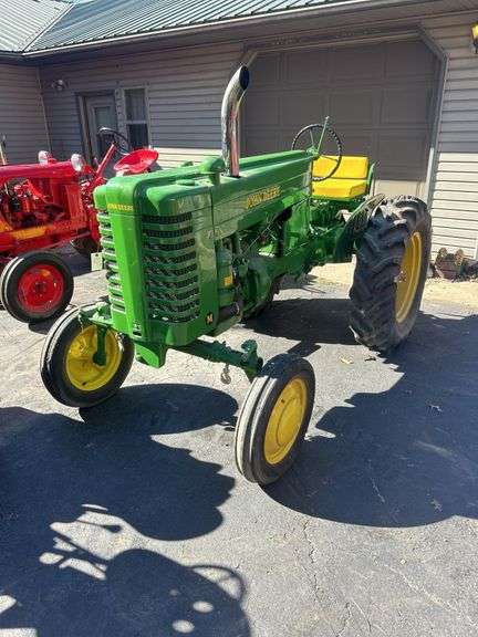 MachineryPete's tweet photo. Gene Hargis Absolute Online Antique Estate Auction Tuesday (Dec. 17) in Willow Hill, IL by @SchmidAuction. No Buyer Premiums. Nearly 800 Lots. Antique tractors, hit and miss engines, vintage plows and implements. Sale info/bidding: https://t.co/FcDQtg3pKE https://t.co/BSuE6FwiO1