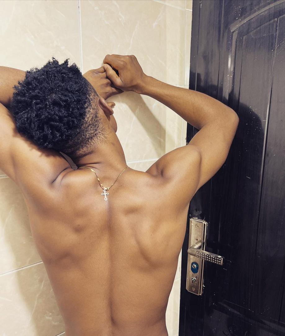 Godwenz's tweet image. Merry Christmas and happy New year ❤️❤️❤️