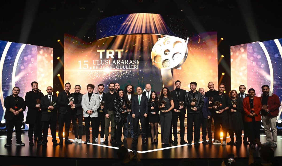 TRT’mizin “Küresel Yayıncılık Misyonu” çerçevesinde bu yıl 15’incisini düzenlediği TRT Uluslararası Belgesel Ödülleri Töreni’ne katılmaktan büyük bir memnuniyet duydum.

Bu yıl “Uzak Olsa da Aslında Çok Yakın” sloganı ile düzenlenen bu özel buluşmayı savaş, çatışma, iklim krizi,