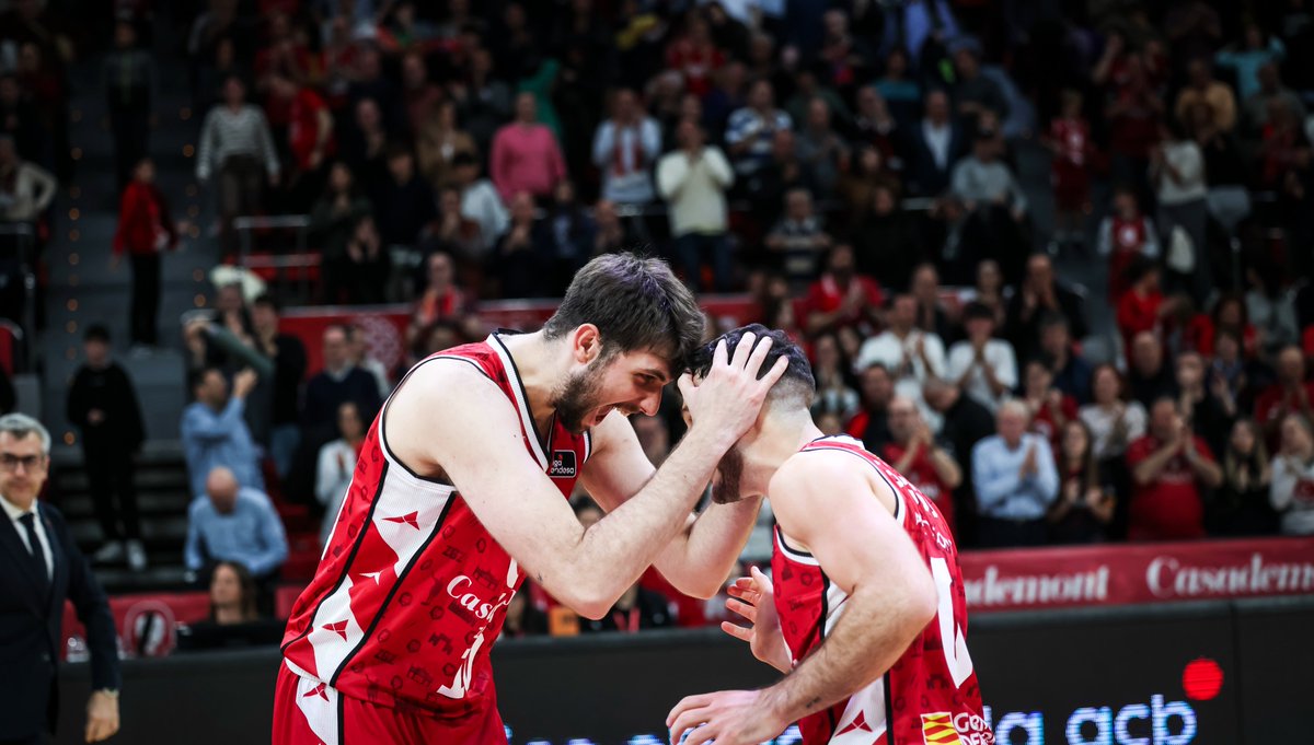 ACBCOM's tweet photo. ✨ Qué tarde se ha vivido en el Príncipe Felipe

Pero... ¿Cómo va a ser la noche en Zaragoza tras esta victoria? 👀

#LigaEndesa | @casademontBZ 
📸 acb Photo / Esther Casas https://t.co/cRg8nDPnzw