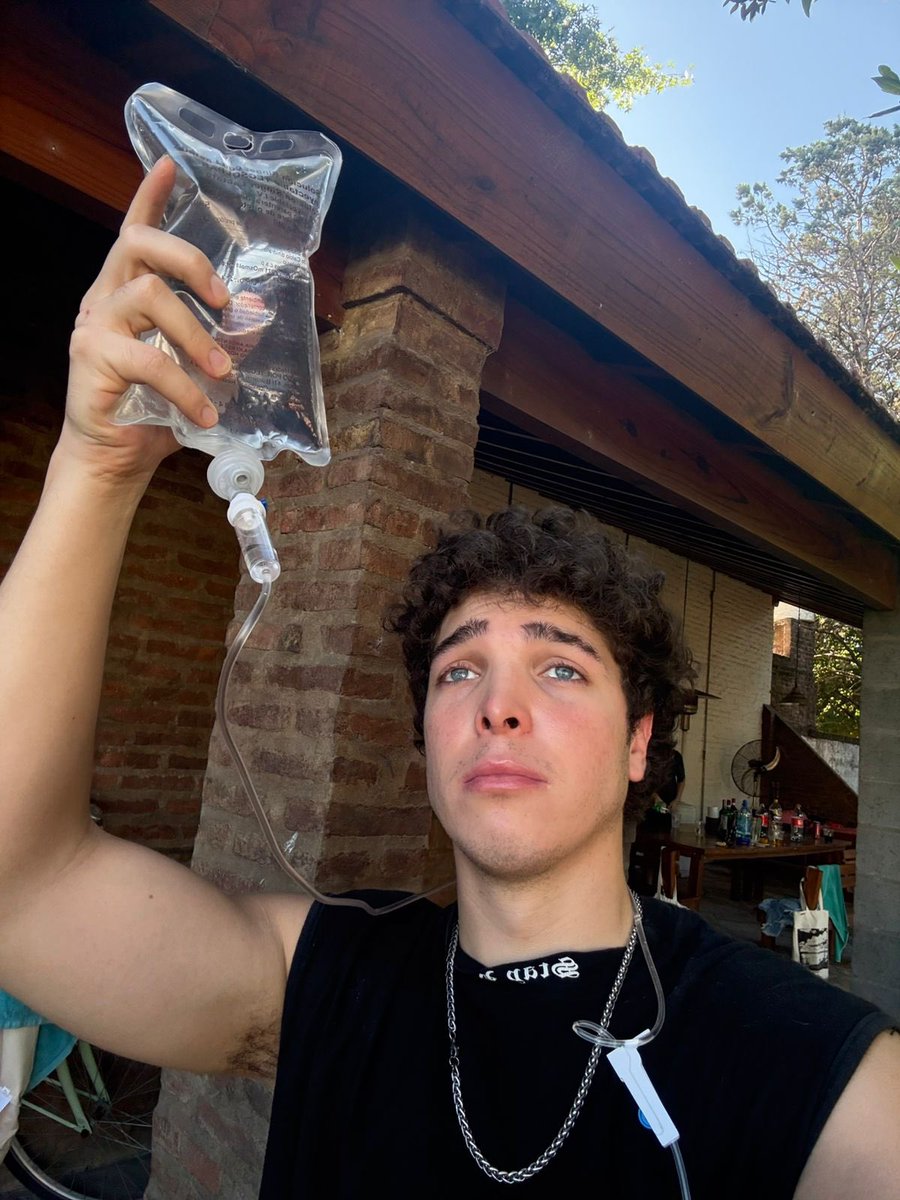 Las juanistas al borde del desequilibrio mental sin contenido de Juan be like :