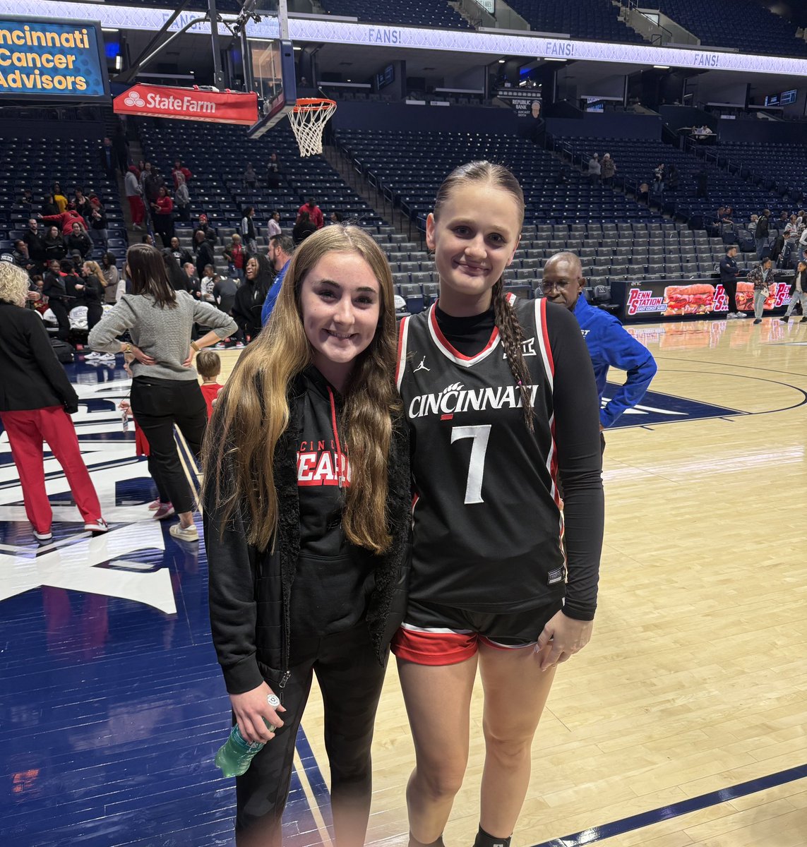 Emme Kelly (@emmersenkelly) on Twitter photo Crosstown Shootout.  Bearcats Win. <a href="/HoltmanAbby/">Abby holtman</a> Crosstown Shootout.  Bearcats Win. <a href="/HoltmanAbby/">Abby holtman</a>