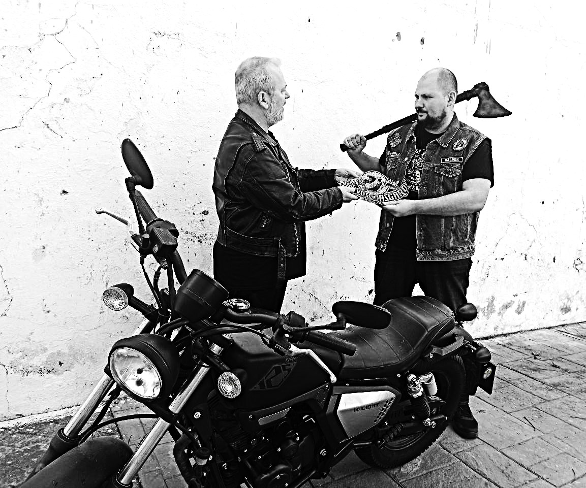 <a href="/Tilmost/">Tilmöst ᚠ</a> recibió su parche. Hay un nuevo full patch en los Cuervos de Asgard. <a href="/WalhallaEd/">Walhalla Ediciones</a> 
verkami.com/projects/39516…