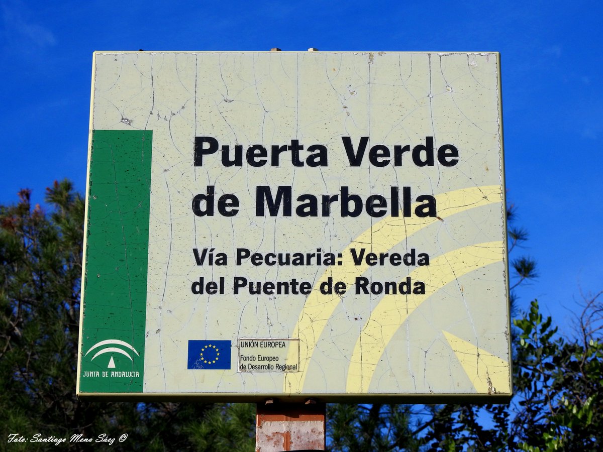 SantiFoto's tweet photo. Agradable paseo por la denominada Puerta Verde de Marbella, en la vía pecuaria Vereda del Puente de Ronda. Desde aquí se divisan los picos La Concha y Los Reales y el peñón de Gibraltar. #senderismo #naturaleza #ejercicio #campo #montañas https://t.co/qMHURtrwXE