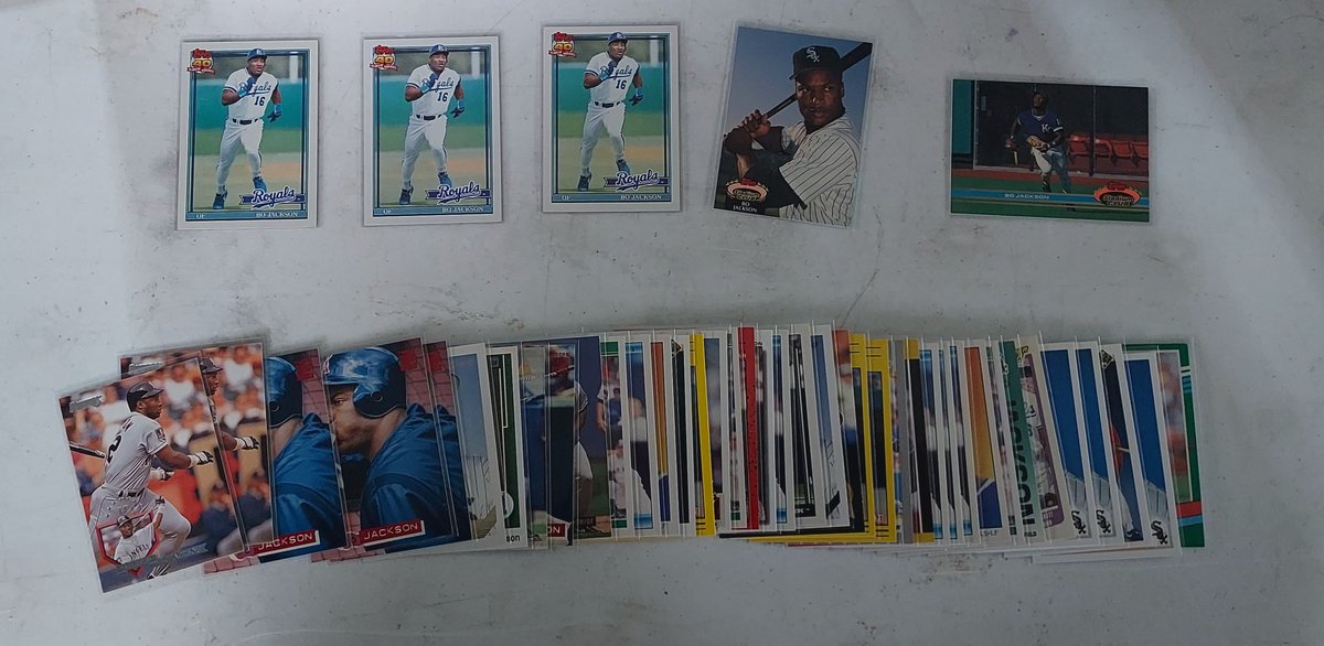 jstout1988's tweet photo. Bo Jackson Card Lot

44 Cards

$ 10 shipped

See my pinned tweet for payment info https://t.co/WQ754NY5ZL