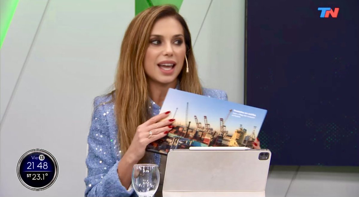 guadavazquez's tweet photo. 🚨💣 ¿Puede una empresa estatal con un déficit millonario y que este año debió recibir $16 mil M de ATN, gastar $34 M en la impresión de 1000 “libros obsequio” y encima sin licitación???
En la AGP la “casta” portuaria K sigue vivita y coleando, y la “motosierra” de @JMilei todavía no pasó.
Investigación exclusiva para @lavesconviale y @todonoticias
La pueden ver acá 👇🏼
https://t.co/2hXJhE11T9