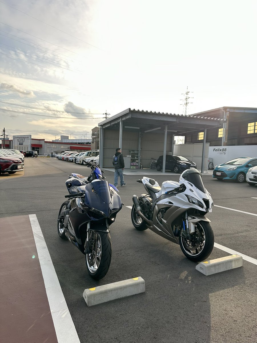 yuichi_6r's tweet photo. 2ヶ月ぶりにバイク乗っときました
これで一応今年の走り納め^_^ https://t.co/QZuSpTBix9