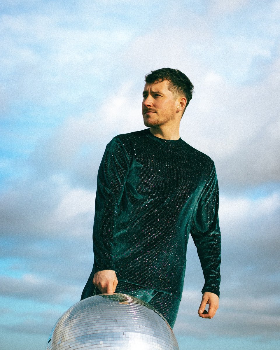 listenwivmonger's tweet photo. #LWMAwards Male Solo Artist of the Year (South West) shortlist is @vincefreeman @MantaRayBryn @jonfazal Tooth Gore @SamPalladio Infected Senses @bosscassuk : https://t.co/pvUc1derCa https://t.co/XA0oQlhskm