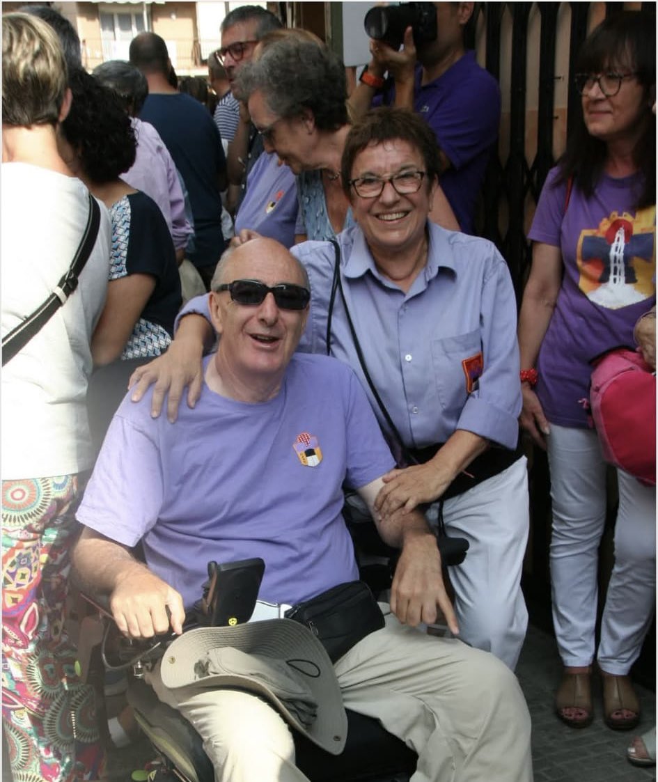 muixerangablava's tweet photo. Ens ha deixat Roser Burillo, castellera i un dels pilars fonamentals de la Colla @JoveDeTarragona. Des de la Muixeranga volem donar una forta abraçada a amics i familiars. DEP. https://t.co/2EC8m5uGDp