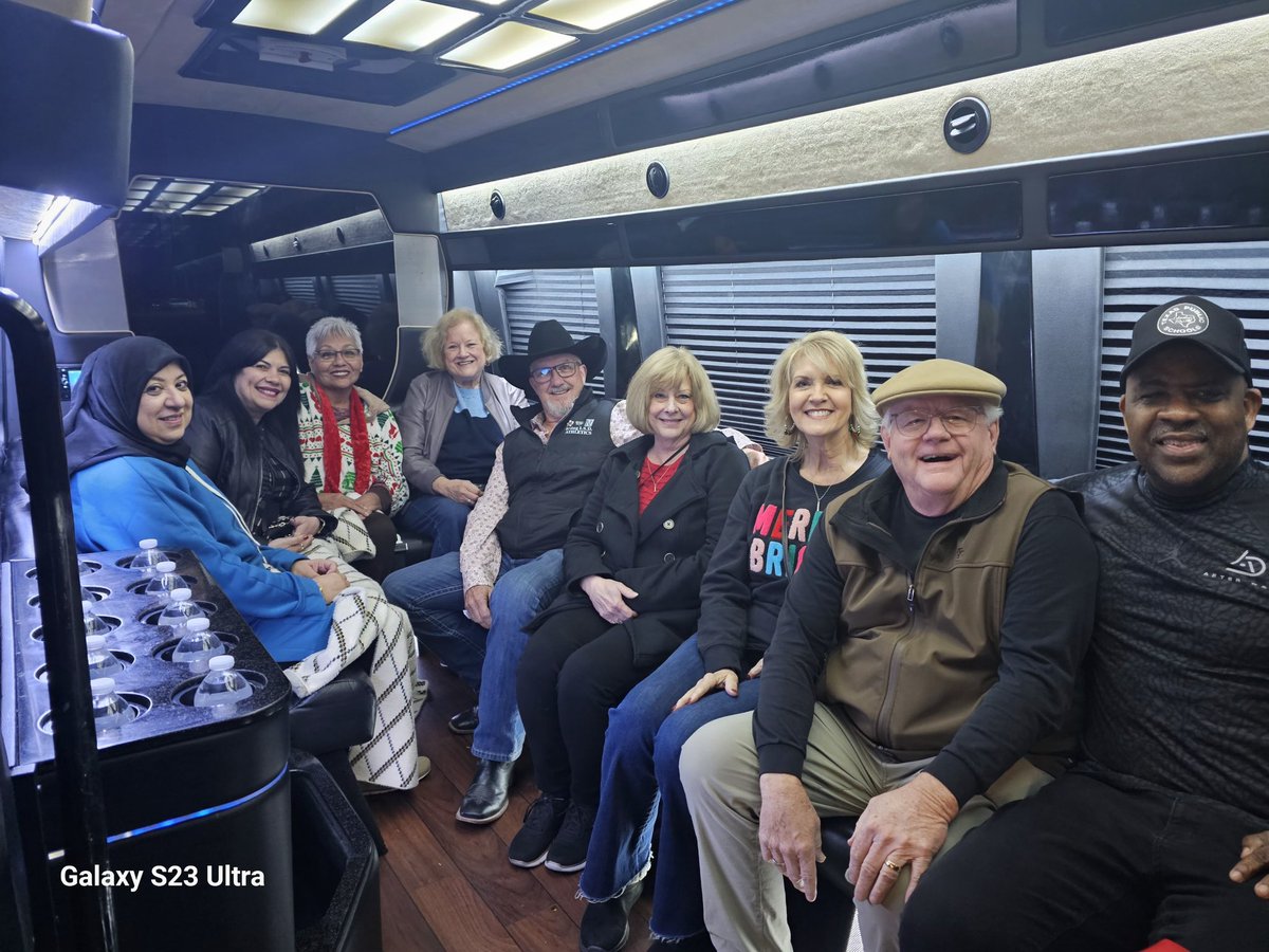 AD_Jenkins's tweet photo. Christmas Lights Tour with the fabulous Team of 8. Happy Holidays!!! @IrvingISD https://t.co/DF814IKnVI