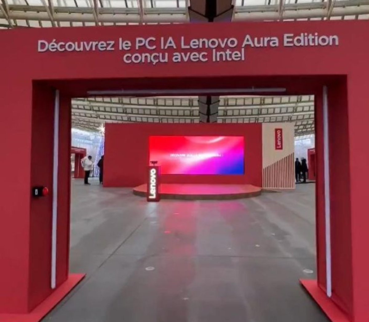 CryptoZonik's tweet photo. @lenovofr On tente sa chance pour Noël ça tombe bien 😊 @lenovofr https://t.co/diWoYquFkQ