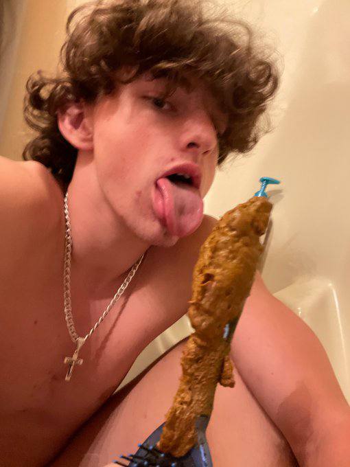 ScatpissffGDL's tweet photo. 💩🤎🐽🫦💩🤎🐽🫦 https://t.co/tCMyfKmmOD