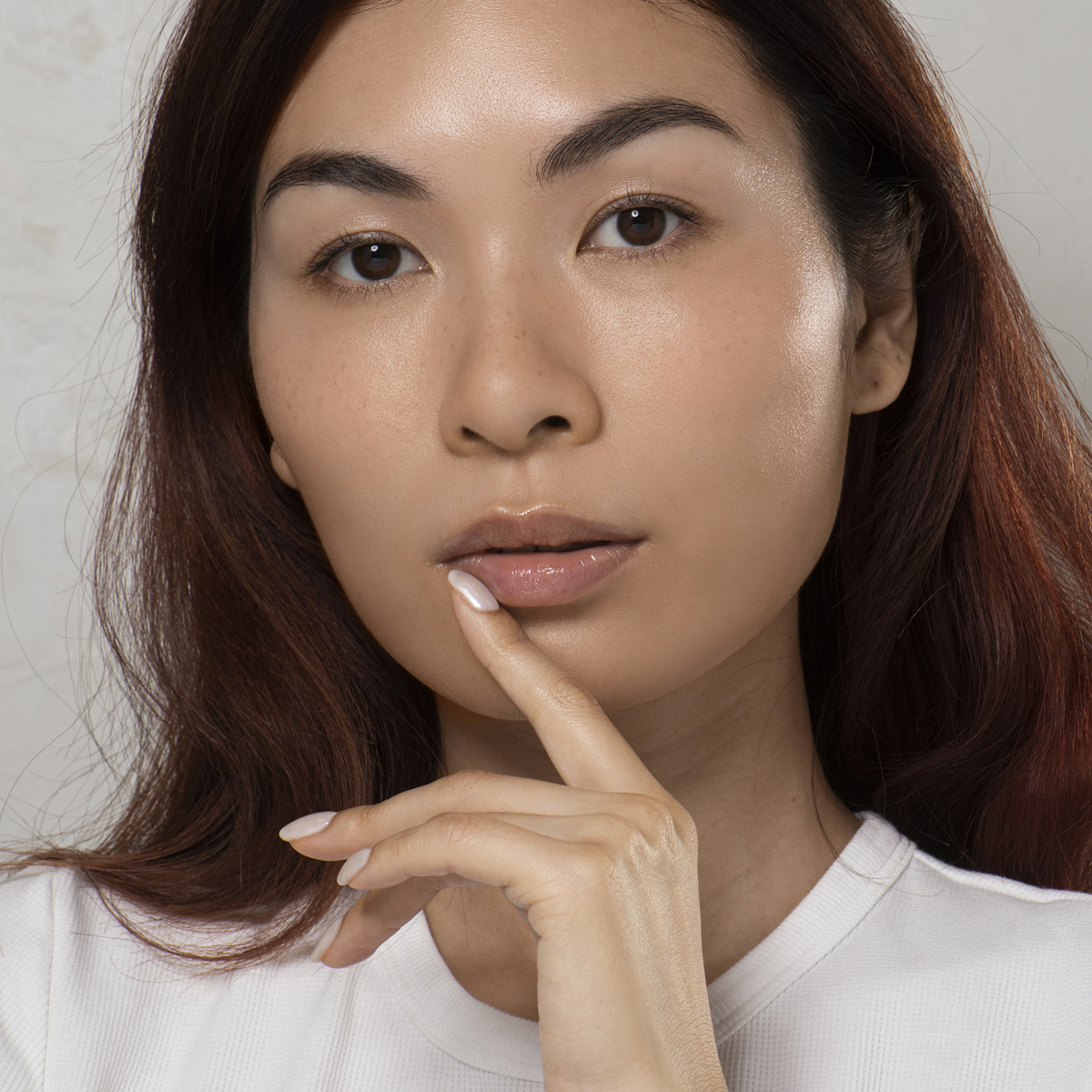 FleurandBee's tweet photo. Say 'Goodbye!' to dry, chapped lips.
Our lip treatment, One Lip Wonder, instantly hydrates and protects your lips. Enriched with peptides, plant stem cells, and coconut oil, it effectively smooths, moisturizes, and plumps your lips. https://t.co/RhFmbCtlxd
