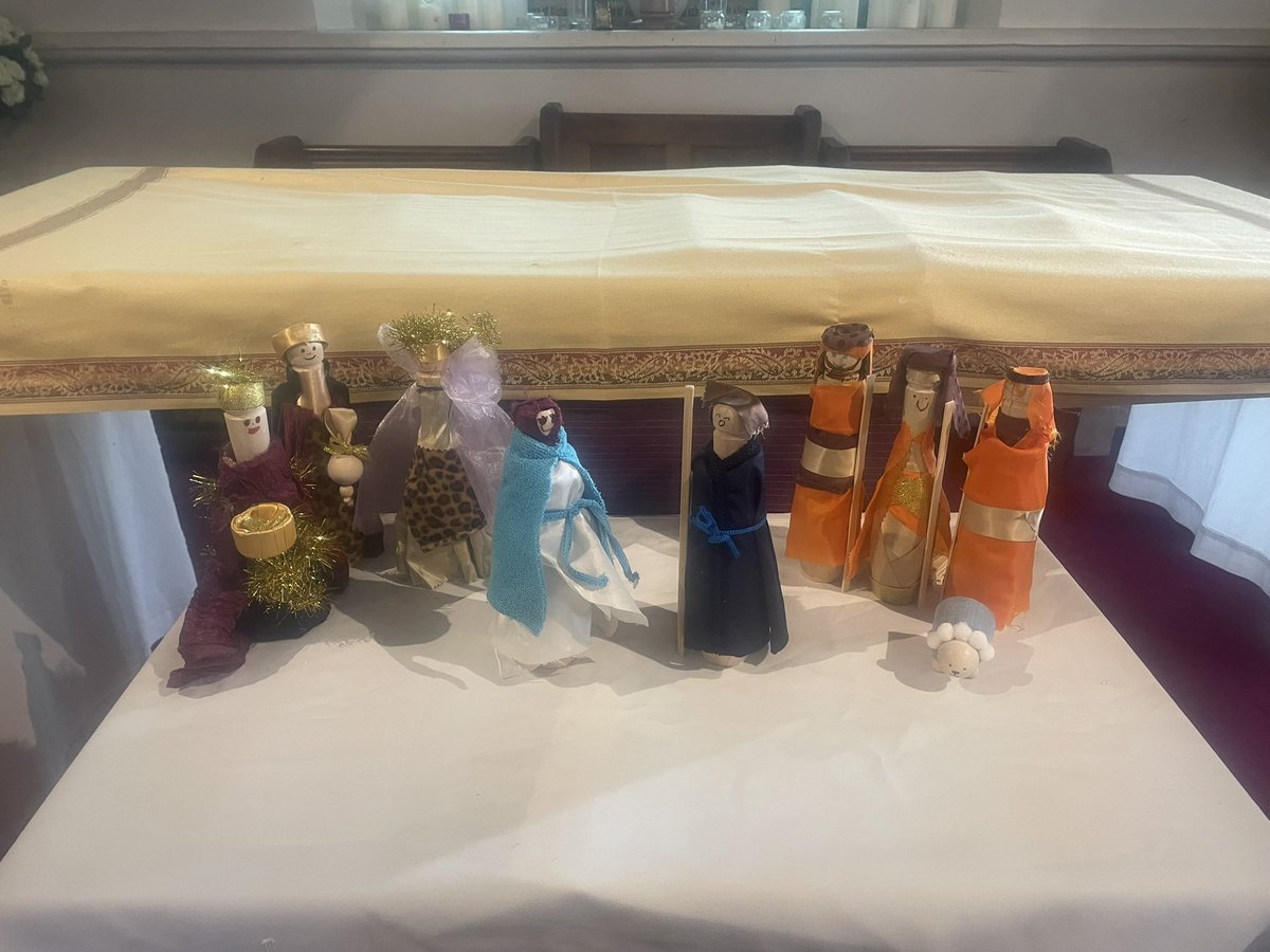 SarJT's tweet photo. So lovely to welcome this wonderful crib scene into @matson_st this morning.  It was made and gifted by the children and youth of @stbarnabasglos .. how lovely is that?  @GlosDioc #citydeanery https://t.co/whEmIxZEQ0