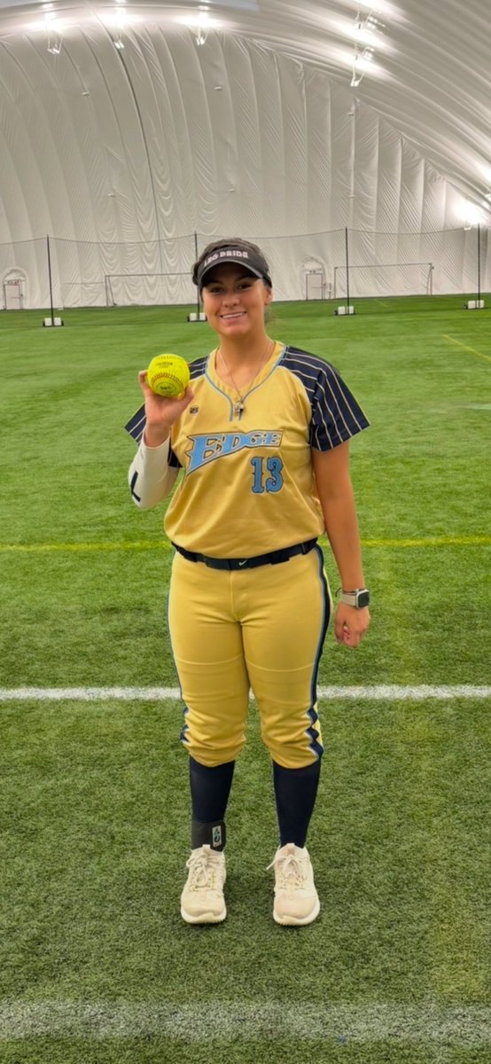 Saturday’s BOMB SQUAD (Jozee, Ashley, Melina)!!! 💣💣💣 #livinontheedge💪💪💪💙💛🩵🤍