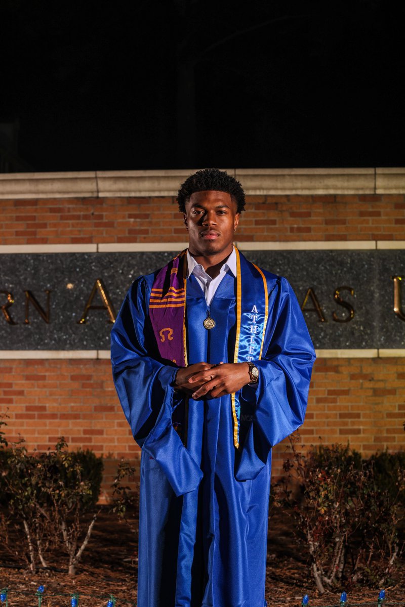 Kendall Reid tweet media