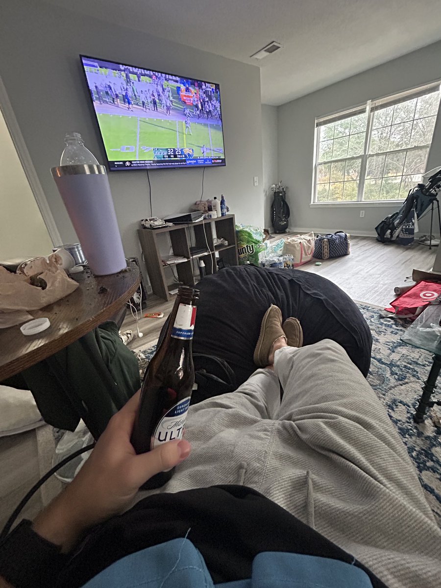 Day 2 of 75 easy. Not gonna lie, it’s pretty fuckin easy so far. Thoughts? Concerns?