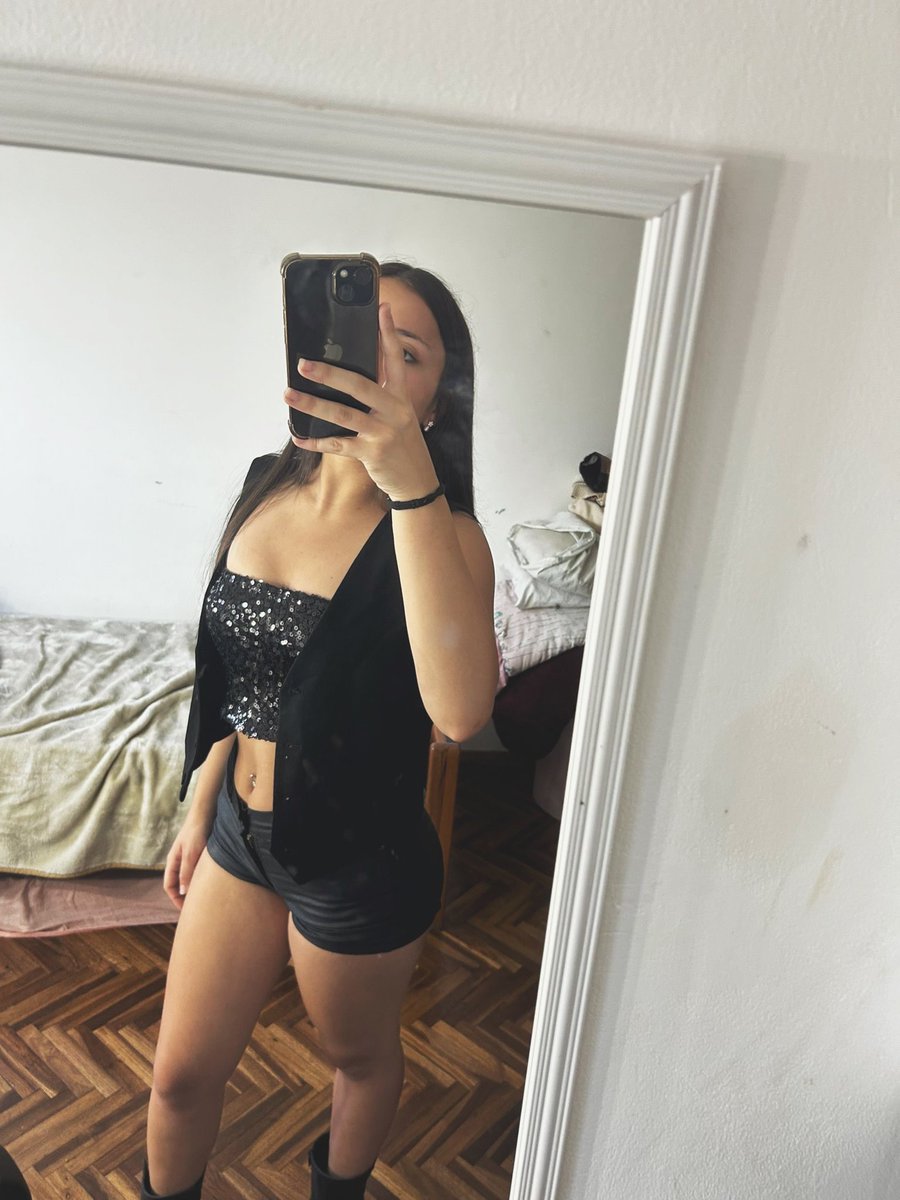 💋