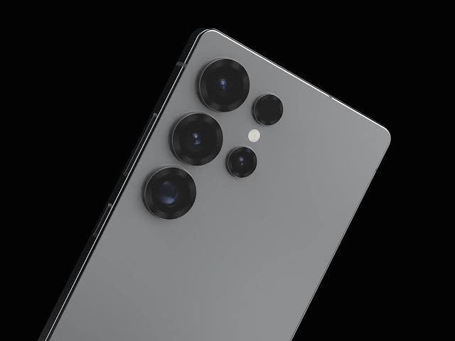 unboxtech14's tweet photo. The Samsung Galaxy S25 series is rumored to bring a game-changing 200MP AI-powered camera, a Snapdragon 8 Gen 4 chip, and a battery that could last days. If the leaks are true, this might just be the ultimate flagship of 2025. Thoughts? 🤔🔥 #GalaxyS25 #Samsung https://t.co/PcytzXu6pK