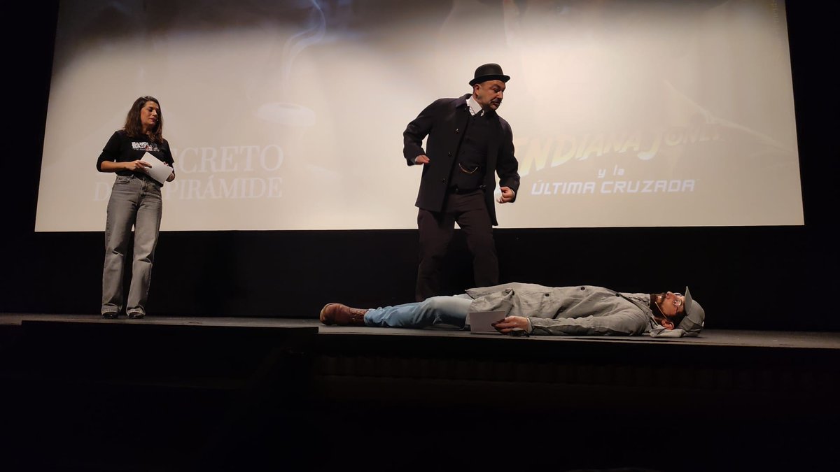 Sherlock Holmes y el dr. Watson resolviendo misterios para <a href="/BangBangZinema/">Bang Bang Zinema</a>