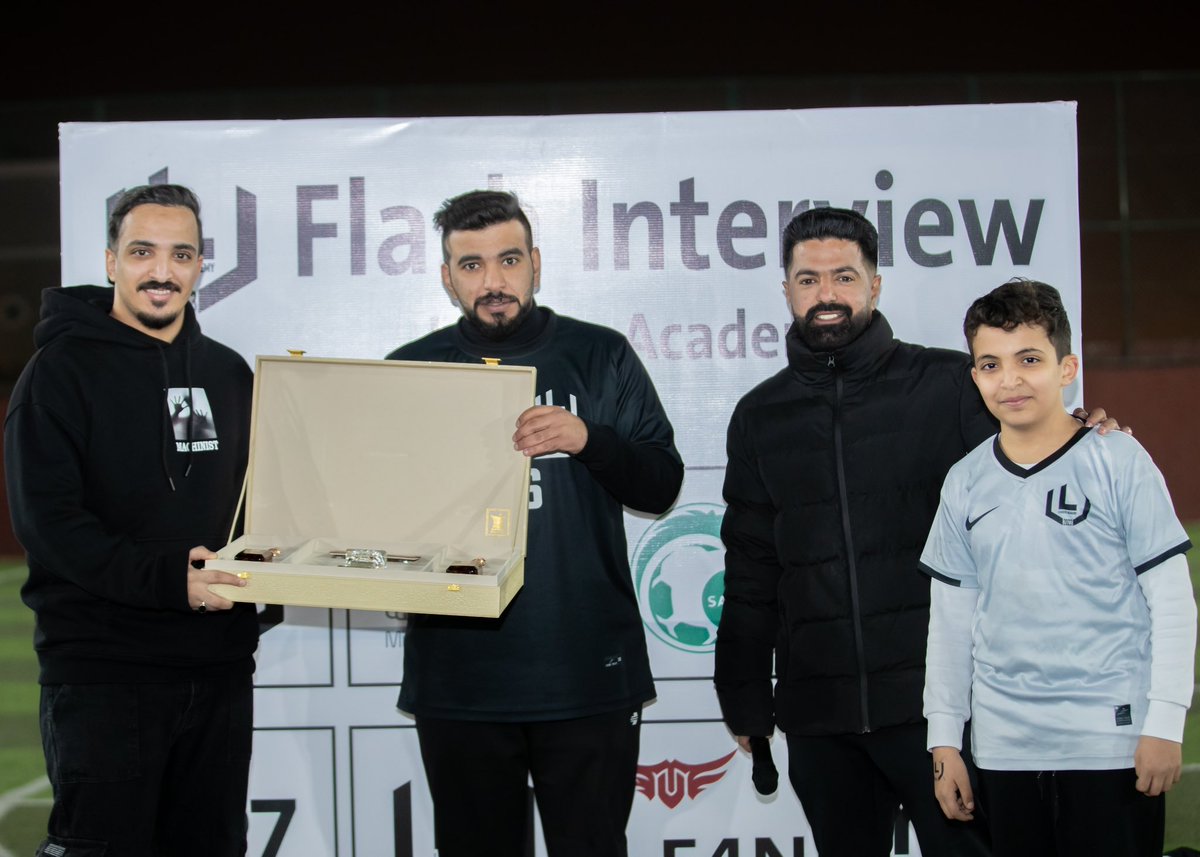 leader1as's tweet photo. تكريم نجوم السوشل "محمد و علي الرشيدي" @c__m2 🤍🖤🤍🖤 https://t.co/J29d1CWrur