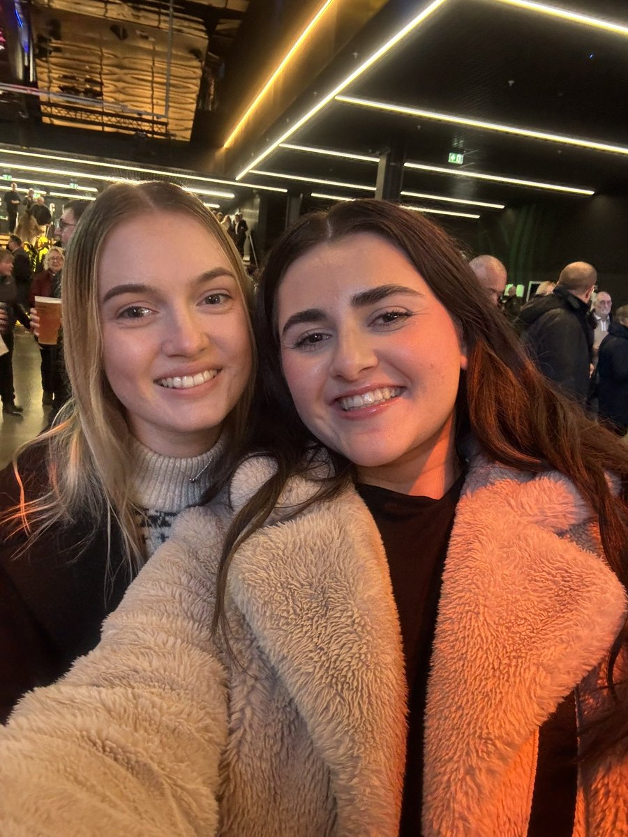 LucyGormanly's tweet photo. Last night was utterly magical, seeing one of my hero’s @PaulMcCartney live in Manchester.🎸@TheCoopLive 
Can now say I’ve heard Hey Jude, Wonderful Christmastime &amp; many more of my favourite songs live 🥰 https://t.co/W5vDsDpqYc