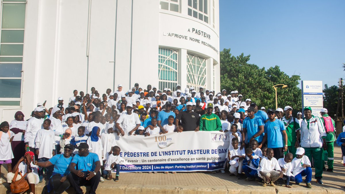 PasteurDakar's tweet photo. ✨A fun and engaging hike to close the #IPD100 celebration! 🎉 Hundreds of participants, including IPD leadership and special guests, walked 7 km through Dakar under the theme: “Empowering the Future: A Century of Excellence in Public Health.” 
#PublicHealth #SportAndSharing https://t.co/IEakgePox2