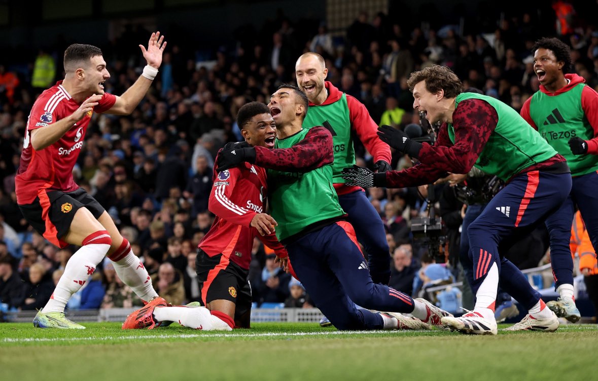 sampilger's tweet photo. What a picture #MUFC https://t.co/ROT56UyjvU