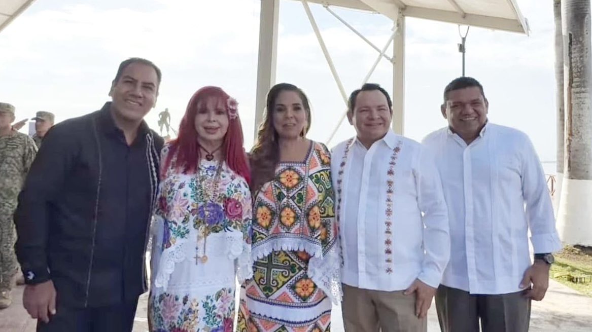 TabascoJavier's tweet photo. Hoy es un gran día porque celebramos junto a la Presidenta @Claudiashein y las y los gobernadores del sureste el primer aniversario del @TrenMayaMX. Estuvimos en la ceremonia realizada en #Chetumal, orgullosos de esta gran obra de orden mundial que está generando mucho desarrollo con justicia. El Tren Maya es el Tren del Pueblo.