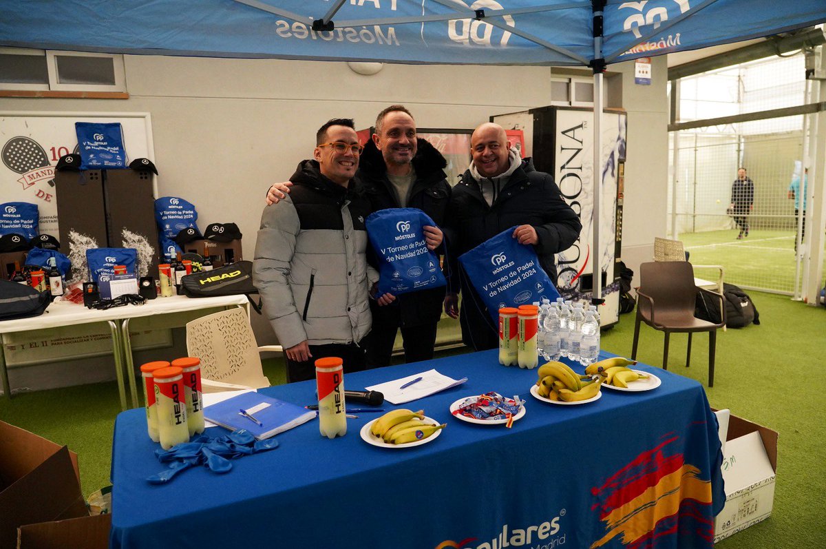 ppmostoles's tweet photo. 🎾 Gracias a todos por seguir haciendo que el Torneo de Pádel de Navidad 🎄🎅🏻sea cada año mejor y tenga más y mejores jugadores. 

👏 ¡Enhorabuena a los ganadores de hoy! https://t.co/UXGzXCOWE0
