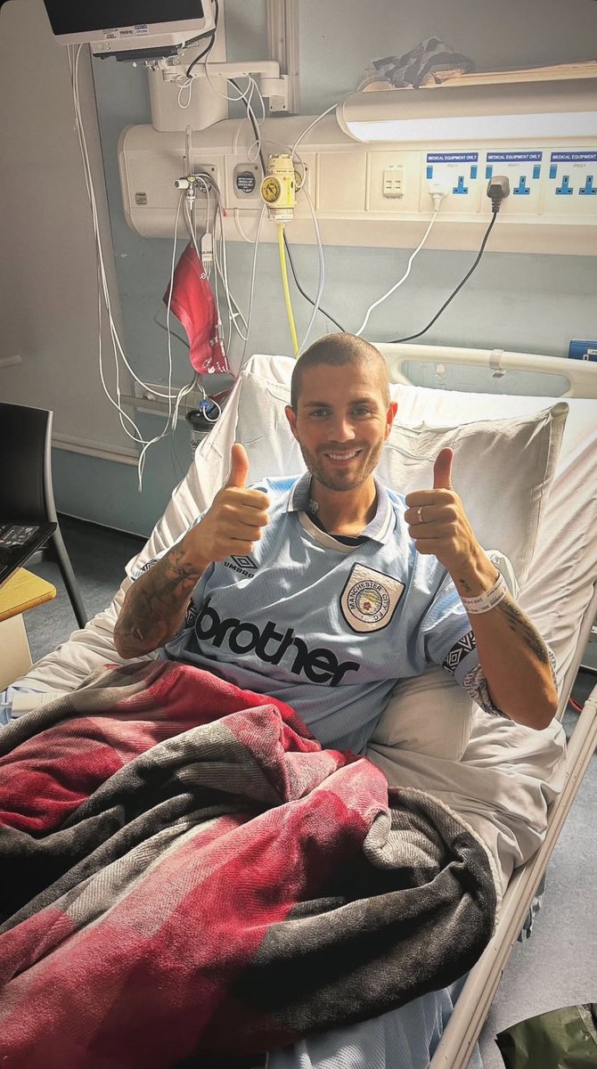 _tomlinsykes's tweet photo. love how he’s always smiling and staying positive 🩵 get well soon, Max! https://t.co/Klh23fCsjZ