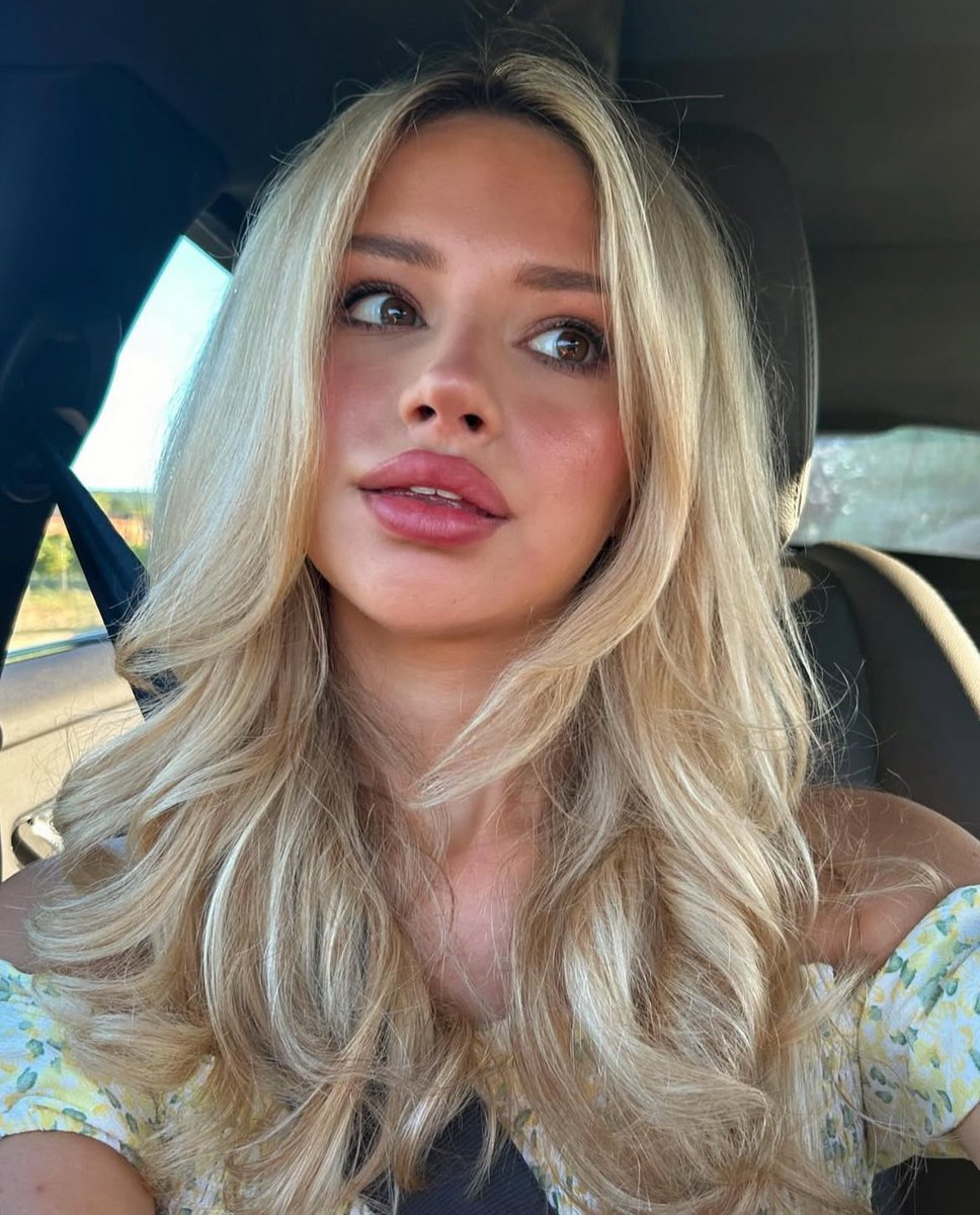 footlovers36's tweet photo. Road ????? #onlyfans #blonde https://t.co/ENCZhGRGnf
