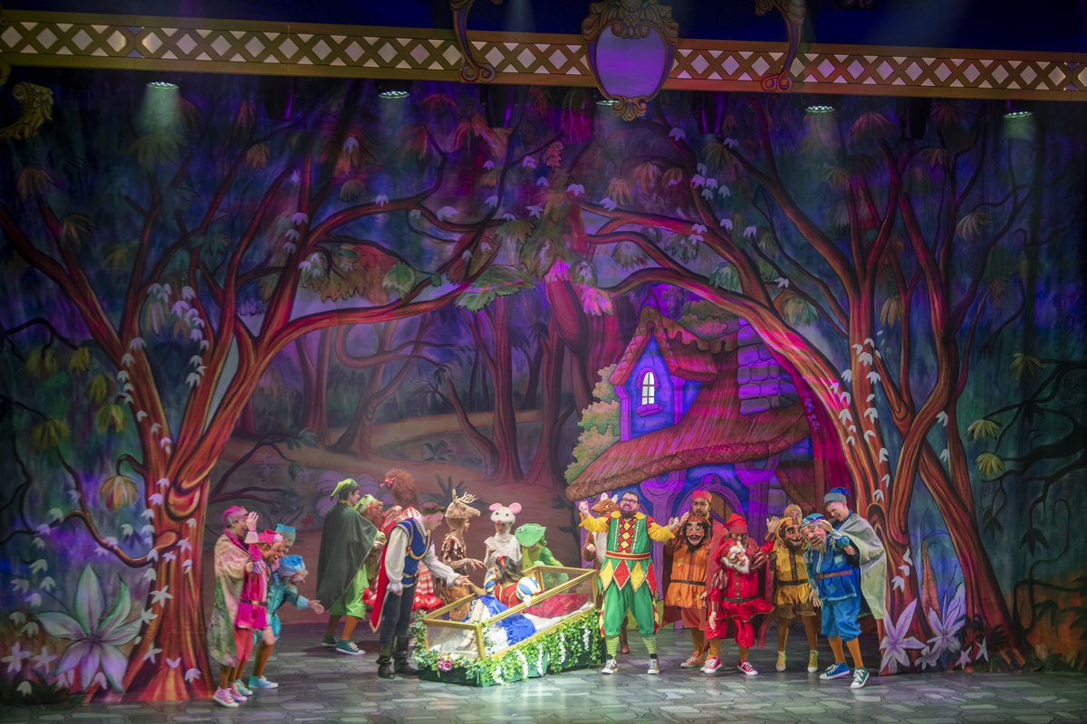 Dave Hyde (@davehfm) on Twitter photo WOW – what an unforgettable night of magic and mischief! From start to finish, this show is a rollercoaster of festive fun, dazzling performances, and heartwarming moments. It’s everything a pantomime should be and more!
<a href="/Divinadecampo/">Divina De Campo stream DECODED</a> is an absolute showstopper as the Evil WOW – what an unforgettable night of magic and mischief! From start to finish, this show is a rollercoaster of festive fun, dazzling performances, and heartwarming moments. It’s everything a pantomime should be and more!
<a href="/Divinadecampo/">Divina De Campo stream DECODED</a> is an absolute showstopper as the Evil