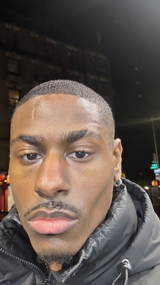 FromJustinToKelly tweet media