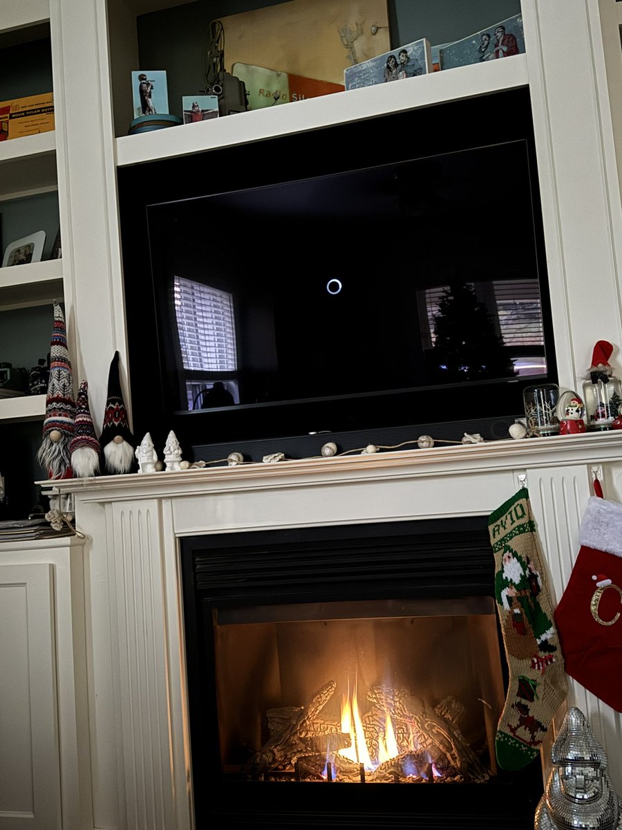 DavidASmithLaw's tweet photo. Nothing says reliable @cogecohelps internet like the predictable spinning wheel while you’re trying to watch one of the biggest @BuffaloBills games of the year! https://t.co/WDJVxucCc5