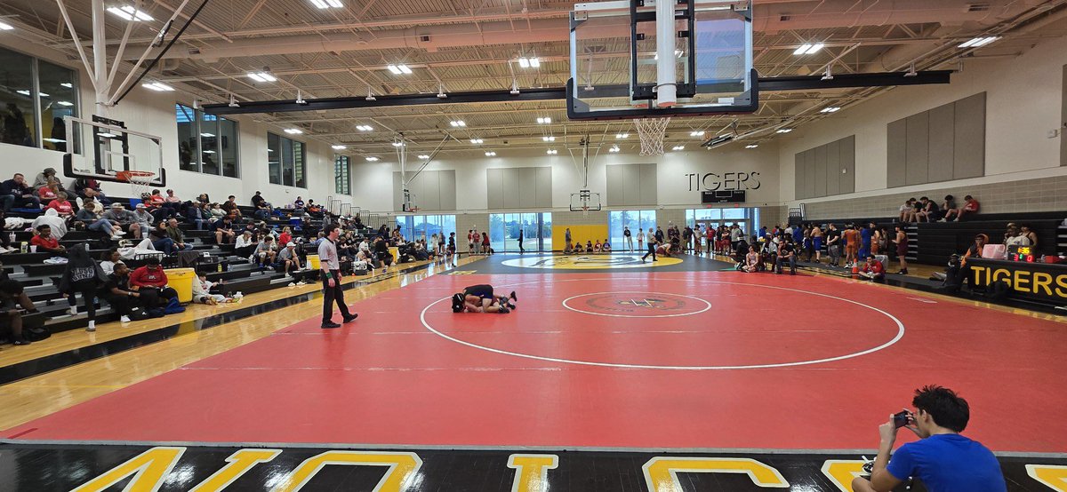 Sam Houston Tigers Football (@tigers_houston) on Twitter photo S/o to our wrestling program 🤼 Gold & Silver @ the Houston Round Robin ! <a href="/Dshake58/">Coach Shake</a> <a href="/Hamp2Coach/">Coach Hamp</a> S/o to our wrestling program 🤼 Gold & Silver @ the Houston Round Robin ! <a href="/Dshake58/">Coach Shake</a> <a href="/Hamp2Coach/">Coach Hamp</a>