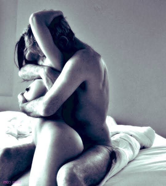 VelkaHolka's tweet photo. -když jsem byl v noci čůrat
ostříhal jsem si nehty…
chvíli jsem
přemýšlel…
jestli jen
na pravé ruce
nebo na obou…
takového
otroka
sis ze mě udělala

řekl ráno
když jsem se mu
vystříkala do dlaně

#to_je_ta_veta https://t.co/VZHywhPBP9