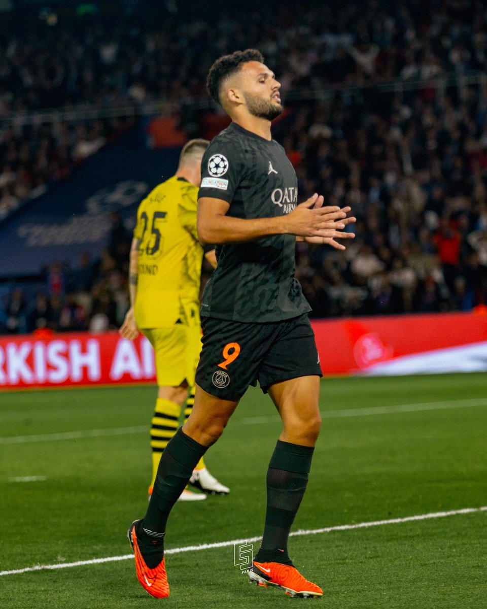 bensjonathan's tweet photo. Gonçalo Ramos : 2 matchs, 2 buts à des moments clés et surtout… des buts d’attaquant ! 

Comme quoi, ça peut être utile d’avoir un numéro 9 dans le football 🤷‍♂️🔥 https://t.co/6duOGqojK0