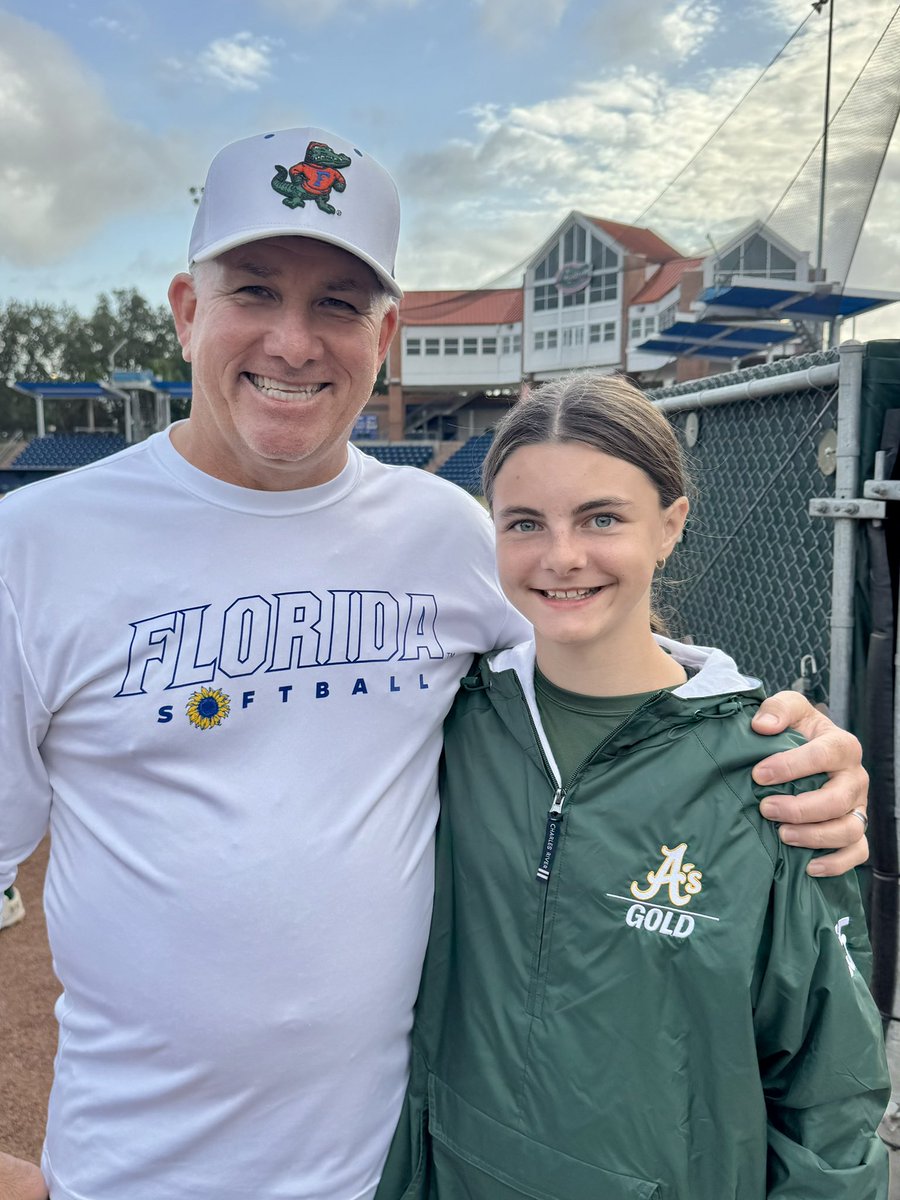 CalliaP2031's tweet photo. Had a great time at camp this weekend. thanks to the coaches for making camp possible!! Hope to see you guys at the World Series. Go Gators!🧡💙@_TimWalton @FranEnea10 @GatorsSB https://t.co/f8uXj0t4Gb