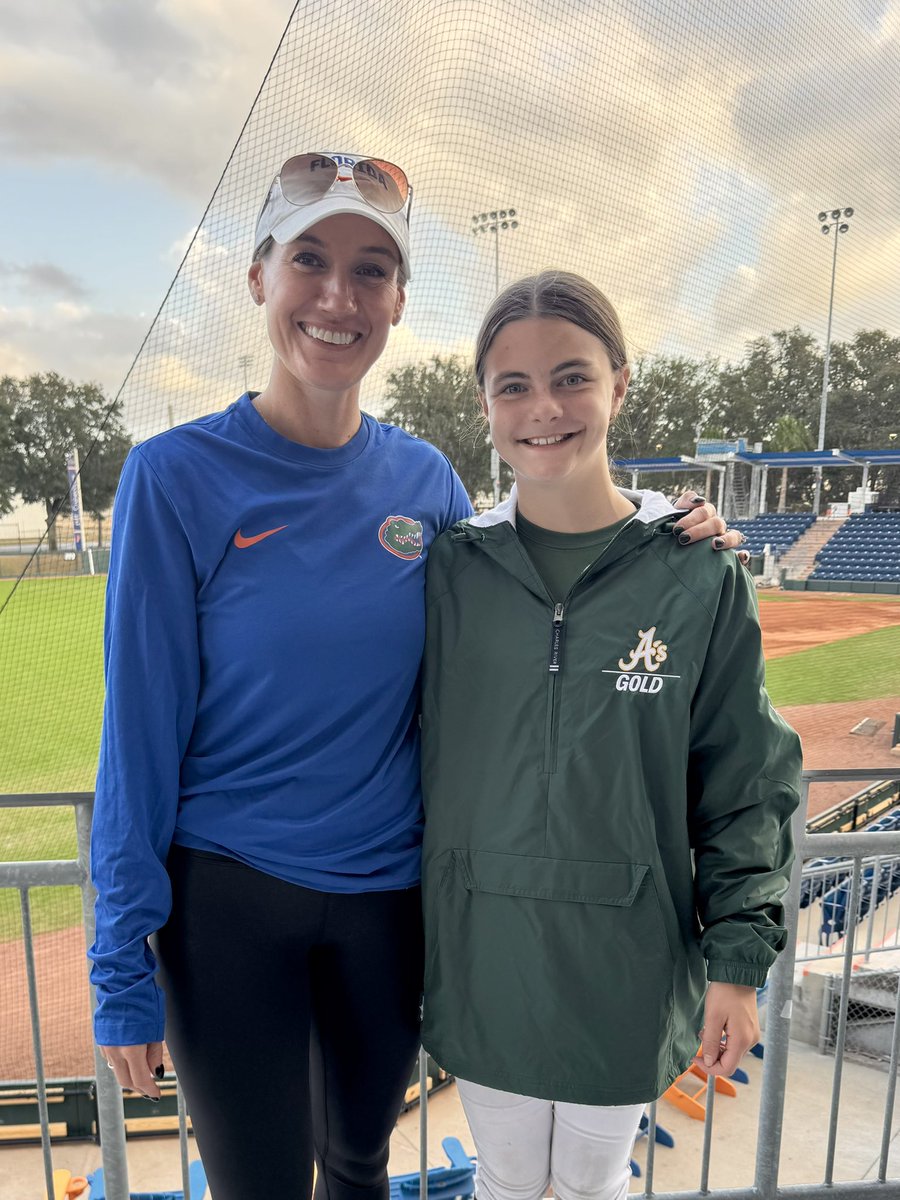 CalliaP2031's tweet photo. Had a great time at camp this weekend. thanks to the coaches for making camp possible!! Hope to see you guys at the World Series. Go Gators!🧡💙@_TimWalton @FranEnea10 @GatorsSB https://t.co/f8uXj0t4Gb