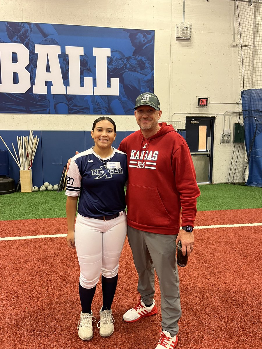 IsyannaN_3's tweet photo. Thank you @KUSoftball for a great camp. Had a great time and learned a lot. Thank you players and Coaches @JackNLucysDad and @CoachMcFalls . 

@CoachJoseNG @NextGenSoftball https://t.co/tDW06CjmCI