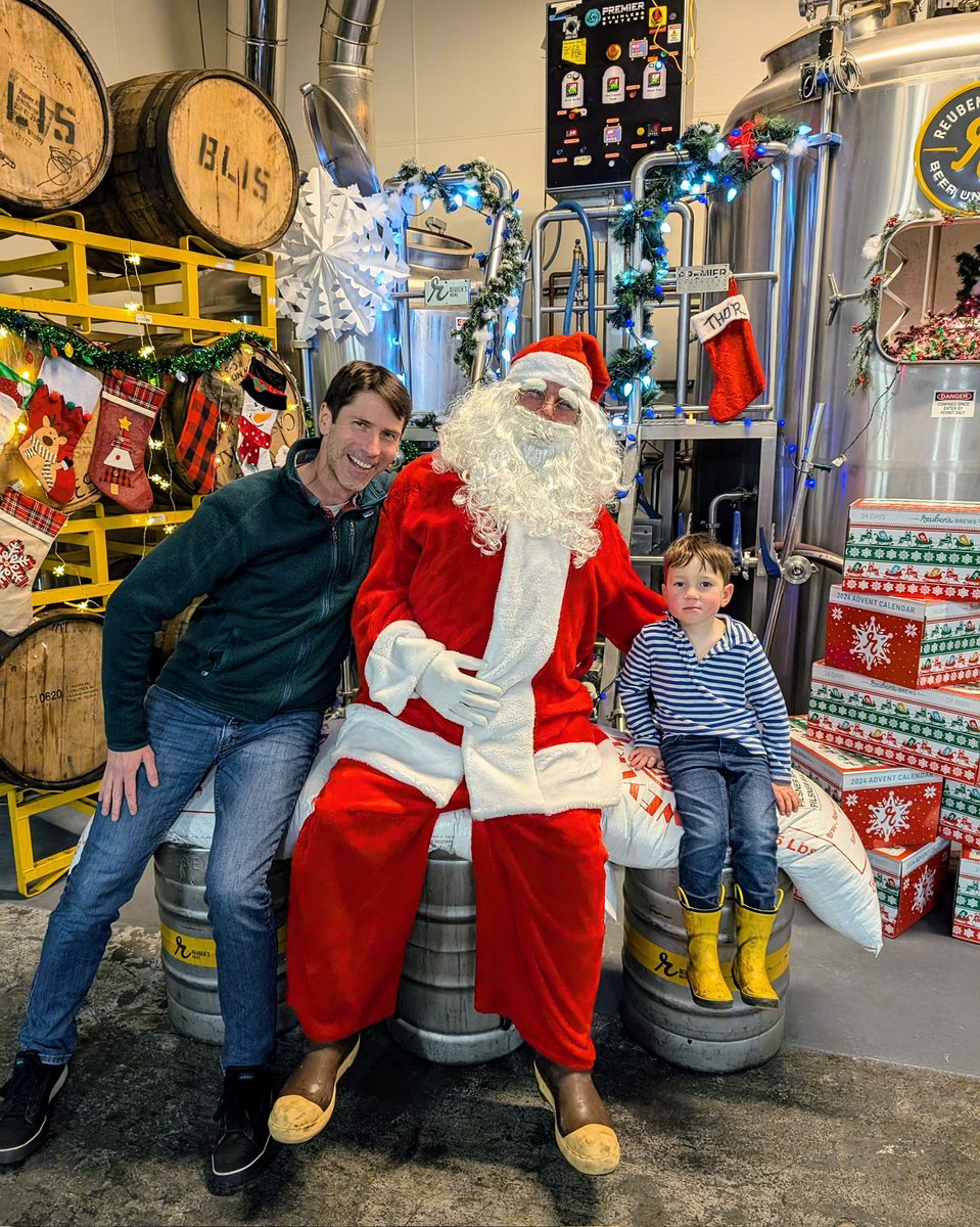 Bumped into our pal Santa at the <a href="/Reubensbrews/">Reuben's Brews</a> taproom last week.