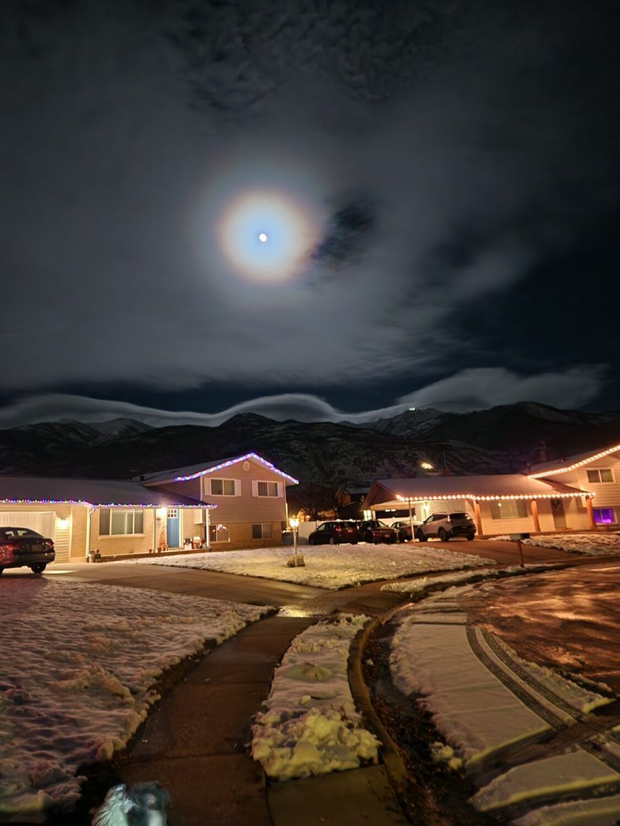 KSL5TV's tweet photo. COLD MOON: The last full moon of 2024 lit the sky over the weekend, named to signify the season's long, cold nights.

Submit your weather photos to our #AsYouSeeIt page.

📷 1,2: Scott Taylor
📷 Paula Roberts
📷 Jamie Richards https://t.co/CYI3fIq0Tu