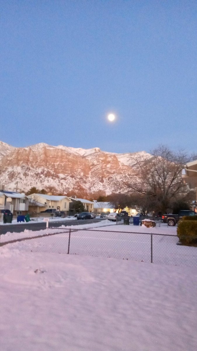 KSL5TV's tweet photo. COLD MOON: The last full moon of 2024 lit the sky over the weekend, named to signify the season's long, cold nights.

Submit your weather photos to our #AsYouSeeIt page.

📷 1,2: Scott Taylor
📷 Paula Roberts
📷 Jamie Richards https://t.co/CYI3fIq0Tu