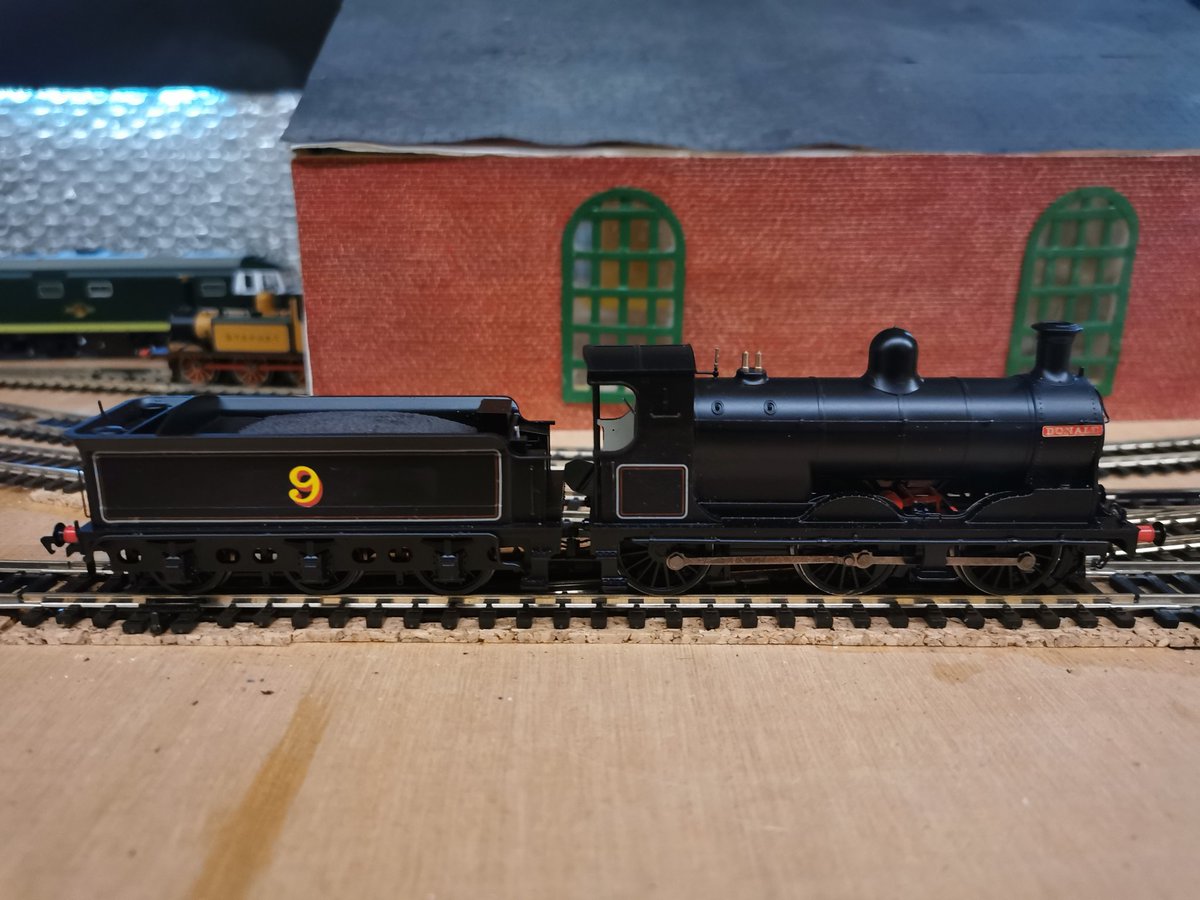 Last models of 2024 are TVS livery Donald and Douglas! Wanted to do these guys in black since making the blue ones and got very lucky one weekend and snagged both the 812s required! Really pleased with how they turned out!