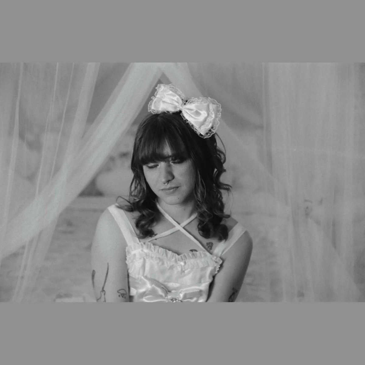 parvo_dog's tweet image. self portraits of me
Canon P 50mm f1.4
Tmax 400 , orange filtered