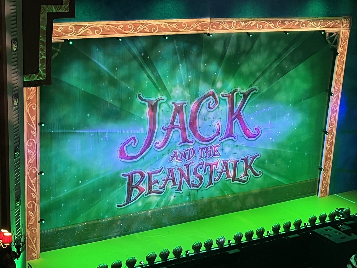 P4 and Mrs Smith tweet media