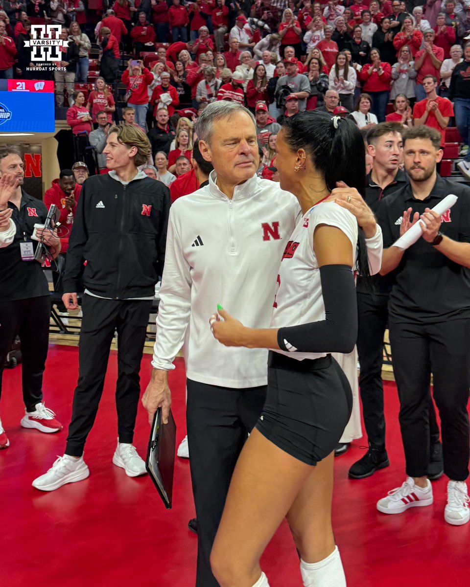 Hail Varsity tweet media