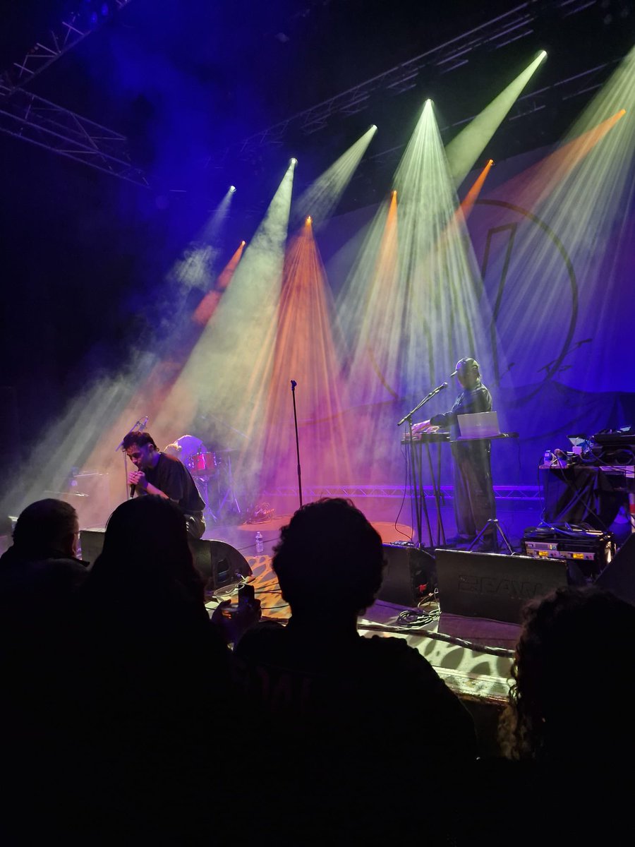 thanks Shepherd’s Bush empire!

picture taken by Sarah Spencer

#ebbb #shepherdsbushempire #london