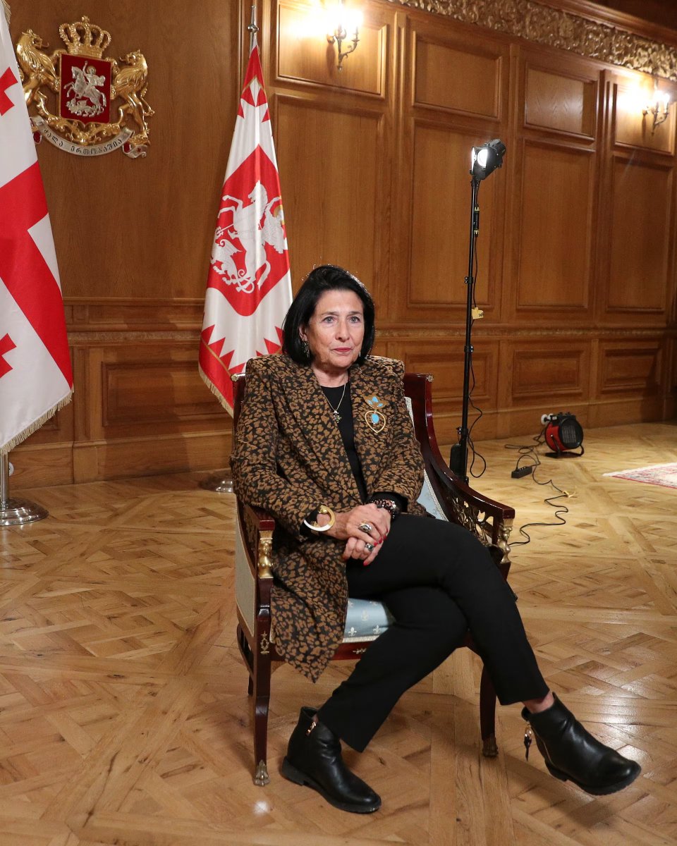 [BREAKING]

President CillianClarke expresses support for convicted groomer Bald and Bankrupt in VC statement:

"I loved watching him when I was a youngin!"